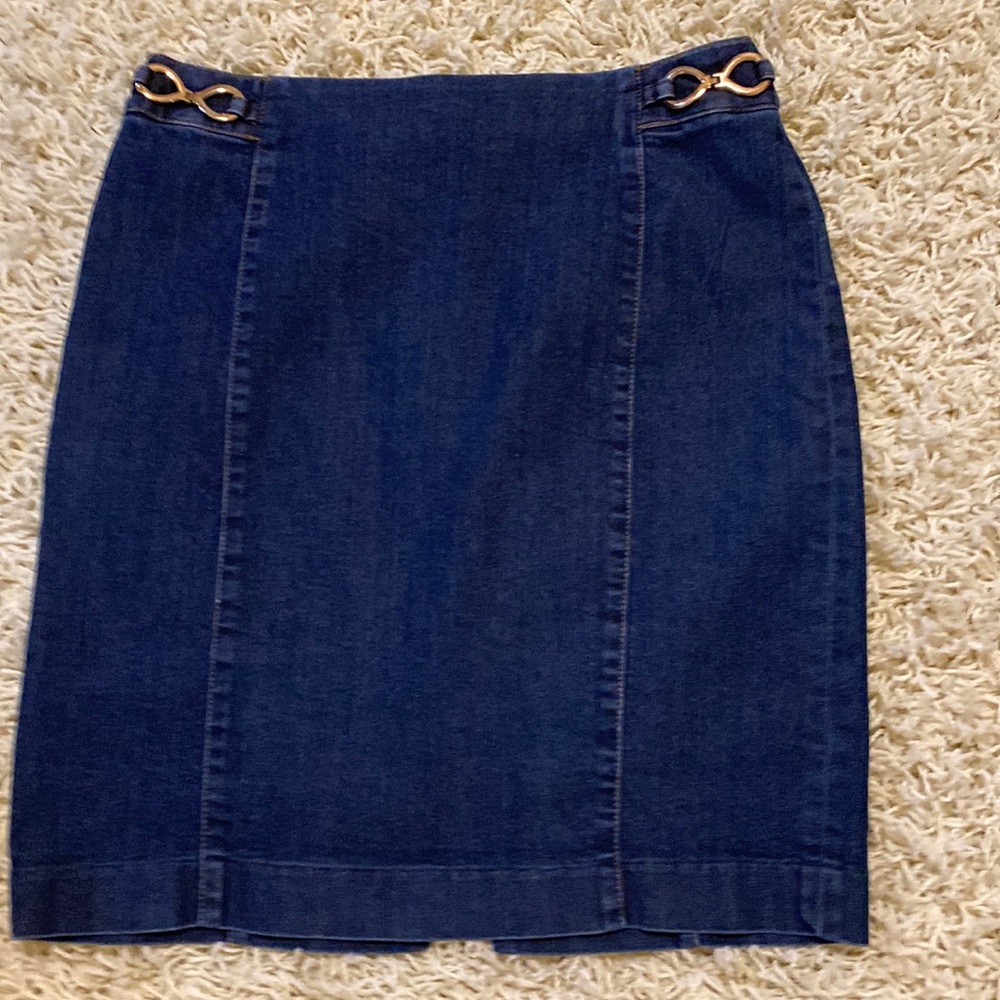 ❤️Ellen Tracy Denim Skirt Pencil Size 8 Dark Indigo Gold Tone Trim - great…